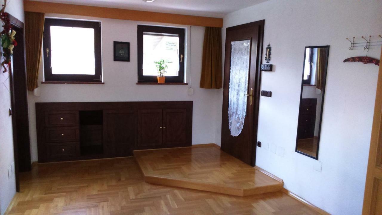 Апартаменты Haus Ruf Виндишгарстен Экстерьер фото