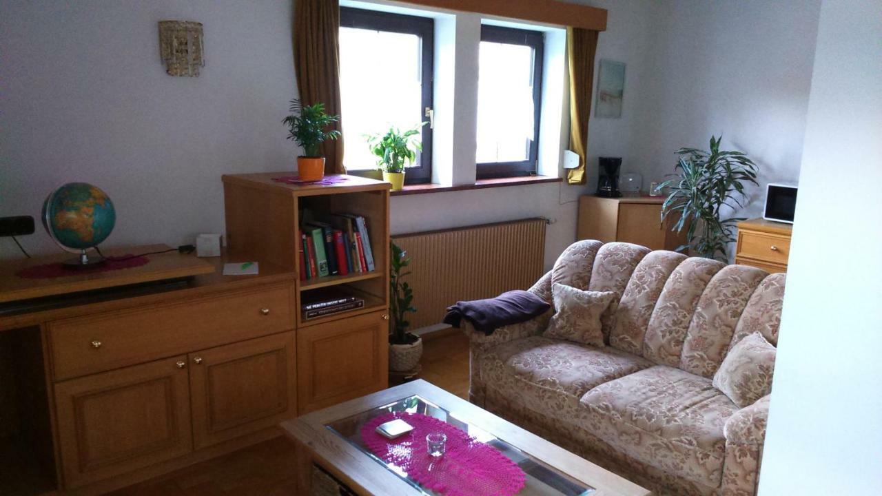 Апартаменты Haus Ruf Виндишгарстен Экстерьер фото