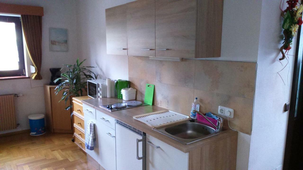 Апартаменты Haus Ruf Виндишгарстен Экстерьер фото
